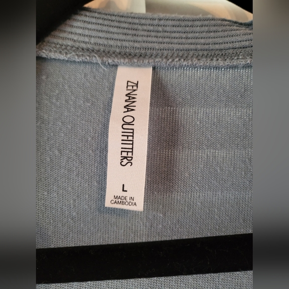 Cardigan - Picture 2 of 2